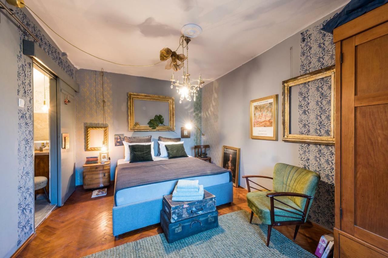 Apartman Livo Disno 12 *